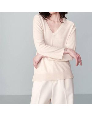 Grace & Mila Naive V-Neck Classic Sweater - Pink