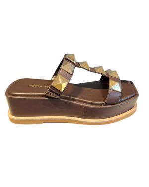 All Black Pyramid T Sandal - Brown
