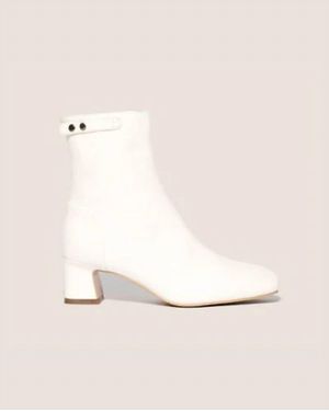 Gini & Albert Wyn Boots - Natural