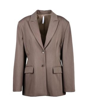 Imperial Tailored Fitted Jacket With Classic Lapel And Versatile Appeal - Brown