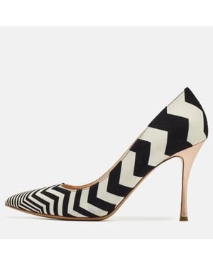 Nicholas Kirkwood Suede And Leather Pointed Toe Pumps - Black