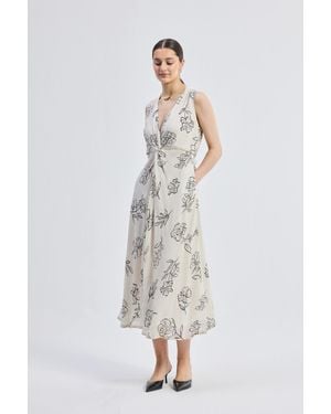 REISTOR Front Twist Maxi Dress - White