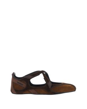 The Attico Floor01 Asymmetrical Cut-Out Pointed Toe Flats - White