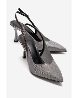 Prologue Shoes Dorata Embellished Stiletto Pump - Metallic