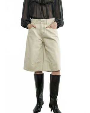 Aaron & Amber Marlowe Bermuda Shorts - Natural