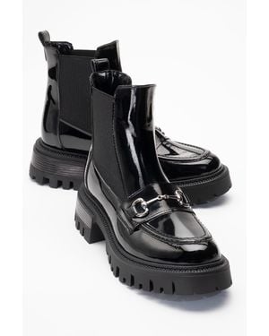 Prologue Shoes Vesper Buckled Chelsea Boot - Brown