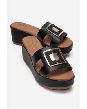 Forever & Always Shoes Hiola Leather Platform Sandal - Black