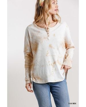 TRUEDAMES Tie Dye Round Neck Ribbed Button Front Top With Round Hem - White
