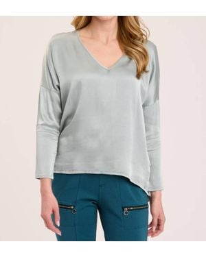 XCVI Bauer V Neck Top - Gray