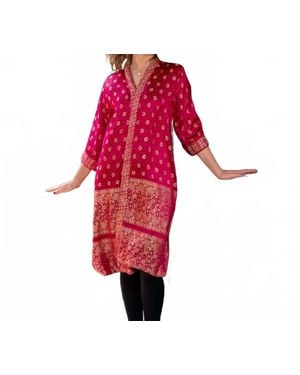 StandAwt Reversible Silk Saree Kimono - Red