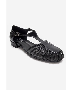 Prologue Shoes Onos Woven T Strap Sandal - Black