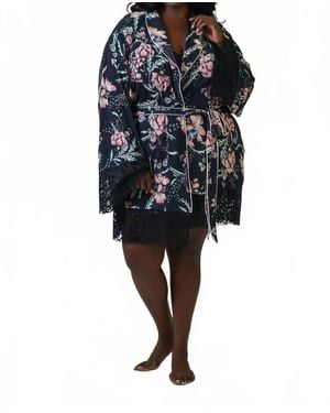 Kilo Brava Satin & Lace Long Sleeve Short Robe - Black