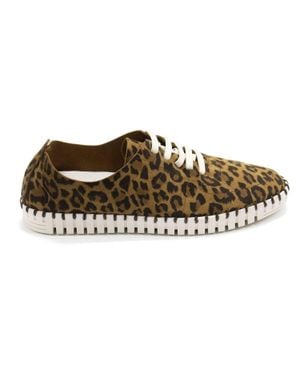 Eric Michael Stacie Lace-Up Casual Sneaker - Brown