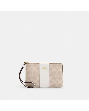 COACH Corner Zip Wristlet - Pink