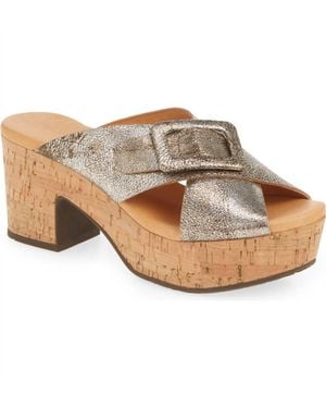 Chocolat Blu Galaxy Criss Cross Platform Slide - Brown