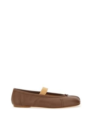 Maison Margiela Tabi Ballerina Flats With Split Toe Design - Brown
