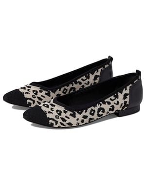 Walking Cradles Rory Flat Leopard Pointed Toe Slip-On Zogg2076 - Black
