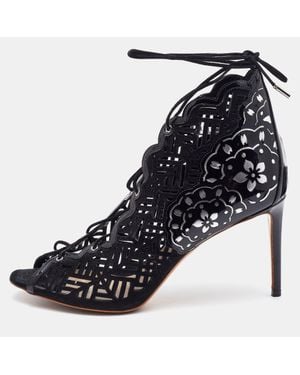 Nicholas Kirkwood Laser Suede And Patent Leather Lace Up Booties - Blue