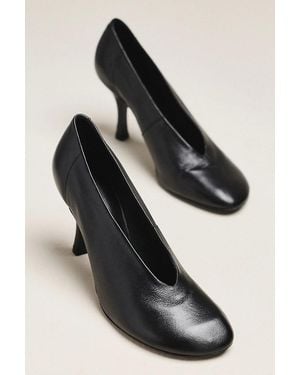 Maeve Easy Leather Pumps - Black
