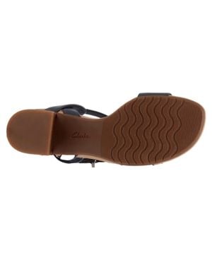 Clarks Desirae Rowan Sandal 261785114025 - Brown