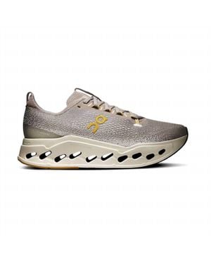 On Shoes Cloudsurfer Max Shoes - Gray