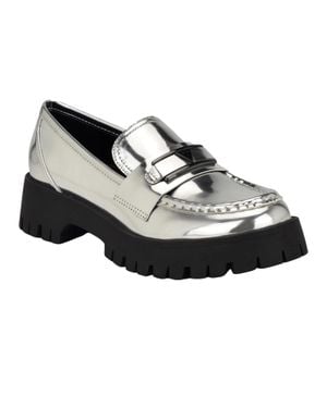 Guess Tracers Loafer Womensm Mirror Leather Lug Sole Slip On Hawk2836 - Black