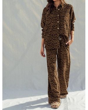 Urban Daizy Print Set-Oversized Button-Up Shirt & Relaxed Pants Set - Multicolor