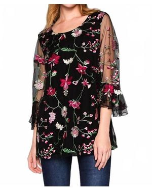 See And Be Seen Snapdragon Floral Embroidered Top - Black