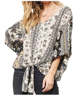 Promesa Floral Ornate Kimono Blouse - Gray