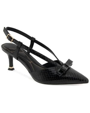 Kenneth Cole Umayra Pump - Black
