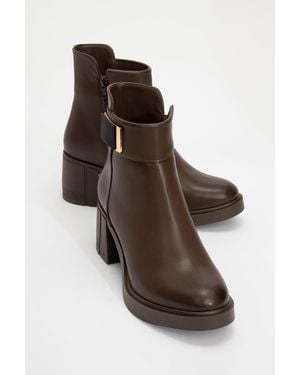 Prologue Shoes Rashe Block Heel Zip Boot - Brown