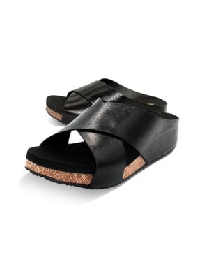 Volatile Ablette Rustic Criss Cross Sandal - Black