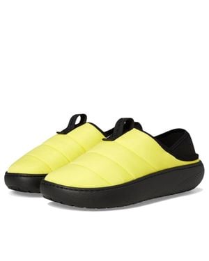 Crocs™ Classic Puff 210706-77K Slipper Moc Toe Slip-On Gal938 - Yellow