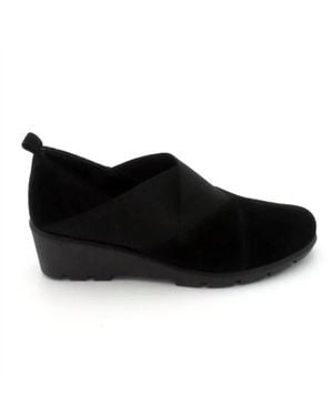 The Flexx Crosstown Slip-On Shoes - Black