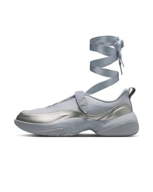 Nike Pointe Shoes - Gray