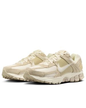 Nike Zoom Vomero 5 Hq0458-200 Sneakers Beach Light Khaki Shoes - Natural