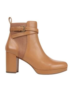 Vionic Nella Ankle Boot - Brown