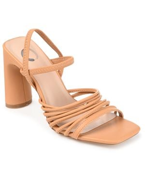 Journee Collection Collection Hera Pump - Metallic