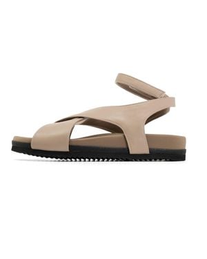 Roam Crossover Sandal - Brown