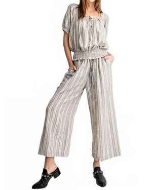 Easel Kenzie Stripe Cropped Blouse - White