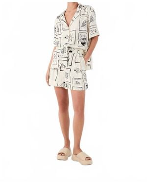 dress to Iara Print Bermuda Shorts - White