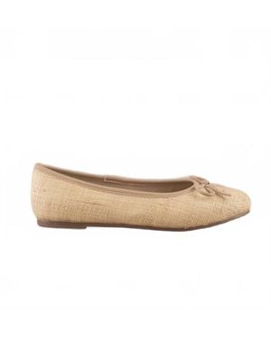 Oasis Society Erika Flat Shoes - Natural