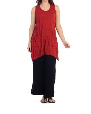 Jess & Jane Crushed Sharkbite Tunic Top - Red