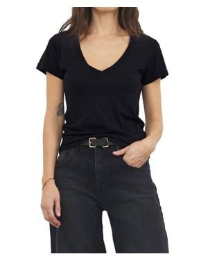 Lamade Arlo Vneck Short Sleeve Tee - Black