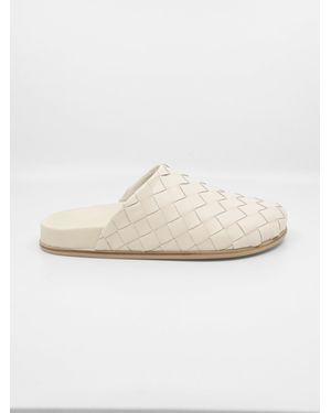INTENTIONALLY ______ Aggie Slip On Mules - White