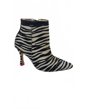 Claire Flowers Stevie Booties - Black