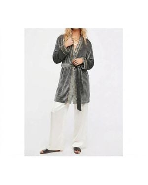 Pol Embroidered Pleated Kimono Robe - White
