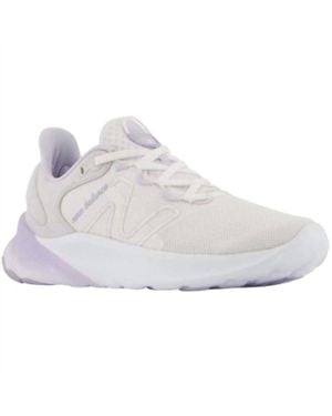 New Balance Fresh Foam Roav V2 Sneakers - White