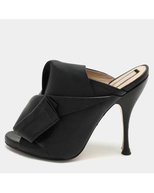 N°21 N21 Leather Ronny Slide Sandals - Black