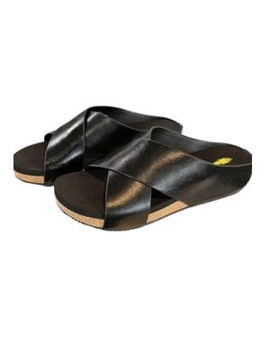 Very Volatile Criss Cross Sandal - Black
